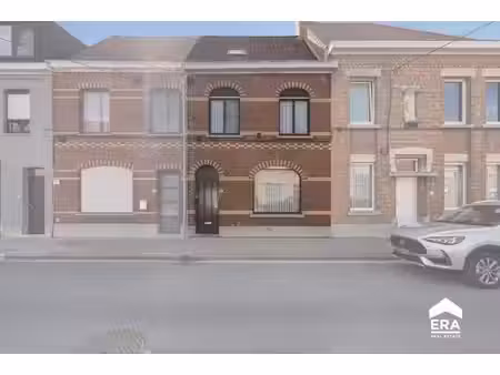spacieuse maison avec jardin ensoleillé à roulers
