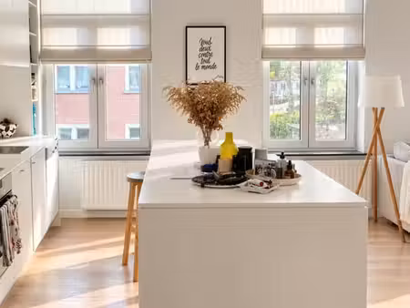 appartement lumineux de 85 m² – fort jaco  uccle