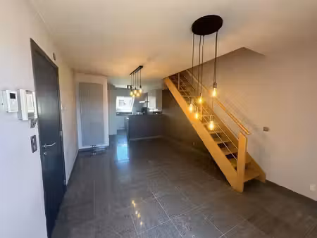 appartement en duplex à louer au cœur d'erembodegem