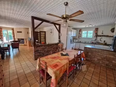vente maison 9 pièces 210 m² à avéron-bergelle (32290)  398 000 €
