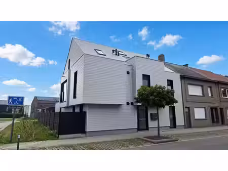 te huur – zuinig en recent gelijkvloersappartement in sin...