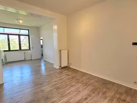 appartement à louer à uccle € 1.100 (lrjpk) - parvissimmo | zimmo