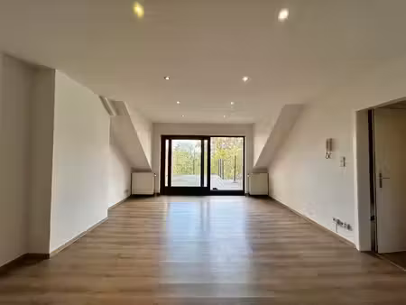 appartement à louer à saint-gilles € 1.470 (lrk0n) - latour & petit bxl location | zimmo