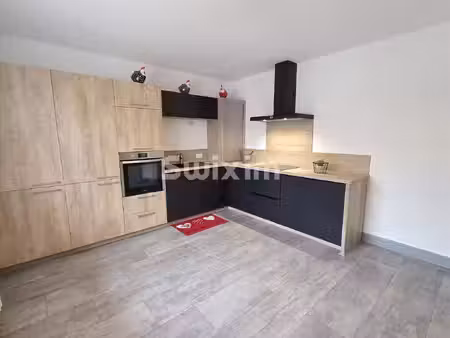 maison avec appartement indépendant et dépendance