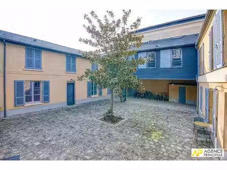 versailles mairie appartement 'esprit maison' de 4 pièces 100 m² au sol avec box