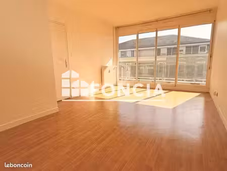 appartement 2 pièces 51 m²