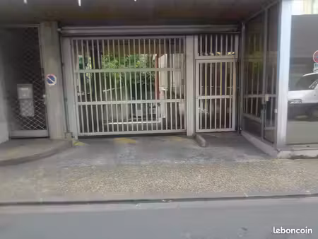 box de stockage sécurisé – idéal 2 roues