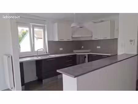 loue appartement 5 pièces  118 78 m²  saint-avold  quartier crusem