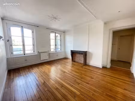 location studio versailles chantiers