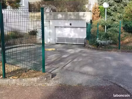 garage/box fermé