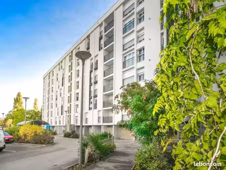 appartement 4 pièces 76 m²