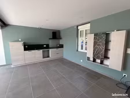 maison mitoyenne avec terrasse à louer