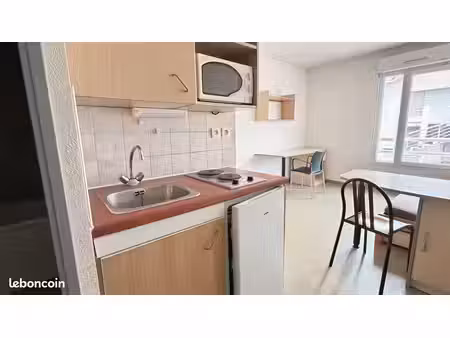 studio 1 pièce 19 m²