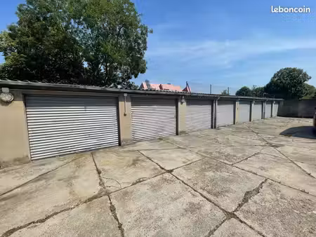 box fermé à louer – 15 m² – neuilly-sur-marne
