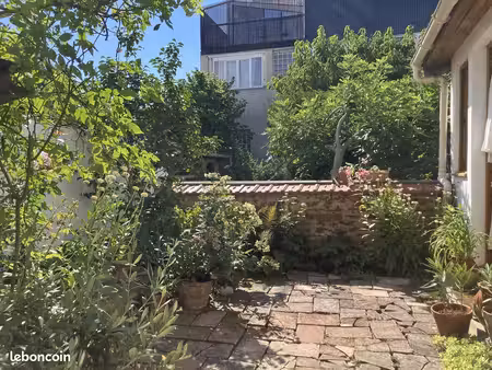 l’idéal à paris. limite vincennes bas-montreuil