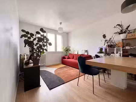 vente appartement 3 pièces 52.7 m² à ivry-sur-seine (94200)  279 000 €