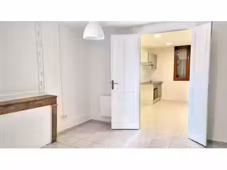 immeuble à vendre - 3 appartements et 1 grande cave loués