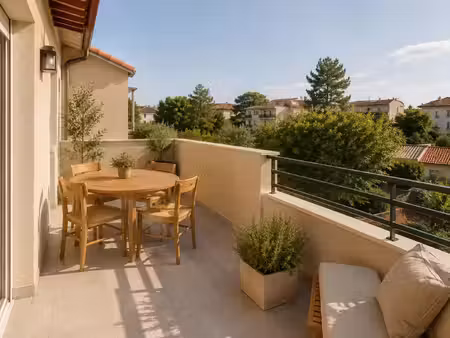 vente appartement 1 pièce 46 m² le plan-de-la-tour (83120)