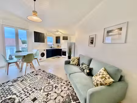 location appartement 2 pièces 40 m² à pertuis (84120)