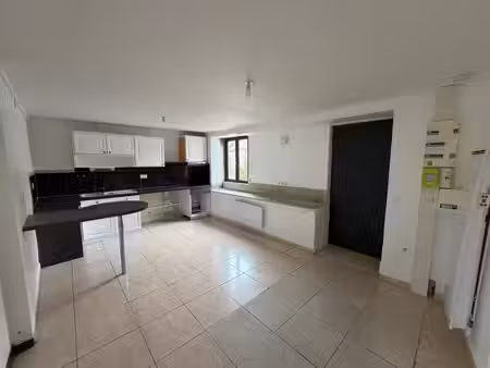 exclusivité udi – charmant f2 en rez-de-chaussée à champcueil