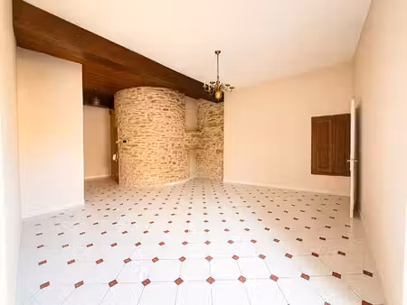 appartement de type 4 en duplex - 3 chambres - grenier - cave - toiture 25 ans