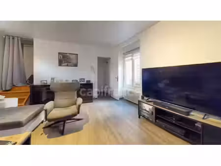 maison à vendre saint martin la plaine 3 pièce(s) 78m2 177 000€