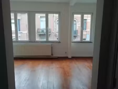 appartement lumineux à proximité universités et commerces