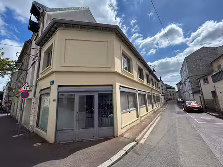 location local commercial 10 pièces  120.00m²  meaux