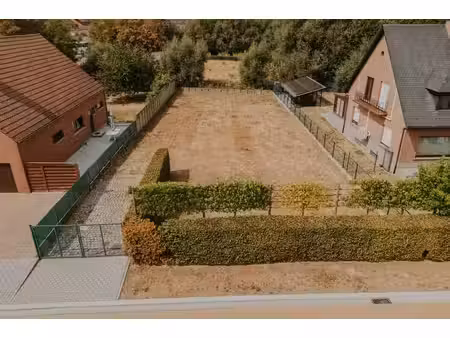 rustig gelegen bouwgrond van 700m² in goedgekeurde verkav...