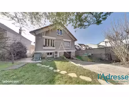 propriété 10 pièces 189 m²
