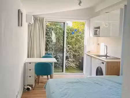 studio rénové climatisé - parking & jardinet