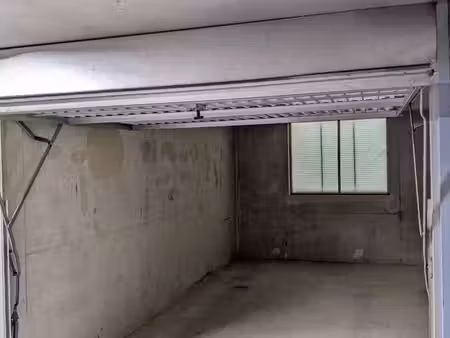 rezé - box de stationnement à louer