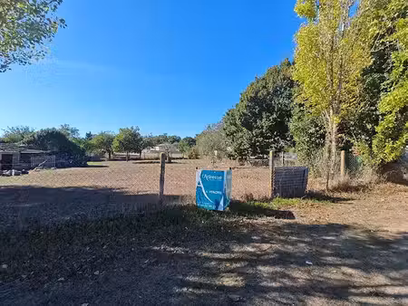 vente terrain 600 m² à bords (17430)  55 500 €