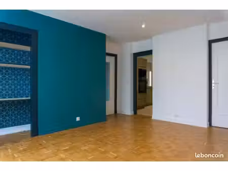 t3 lumineux 56 m² avec garage et cave – chambéry laurier