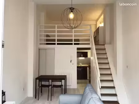 studio mezzanine meublé