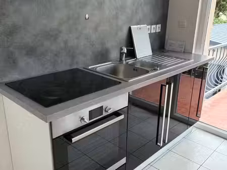f1 de 38 m² avec terrasse  cave et 2 places de parking – vandœuvre-lès-nancy