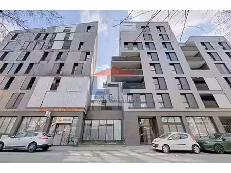 2 pièces-terrasse- bas-montreuil rer-métros
