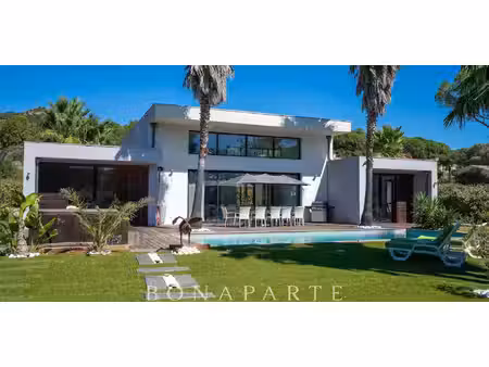 villa avec piscine plan-de-la-tour (83)