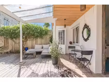 maison confidentielle avec jardin au coeur de bordeaux