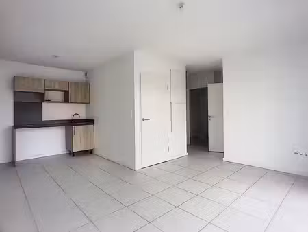 t2 de 46m² avec balcon et parking