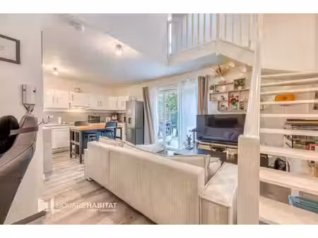 exclusivite : duplex avec jardin et parking carbon-blanc / bassens