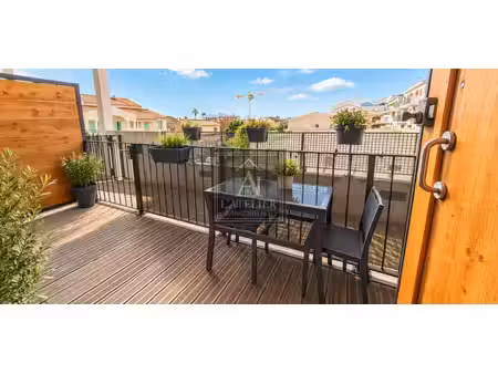 appartement t3 avec mezzanine et terrasse