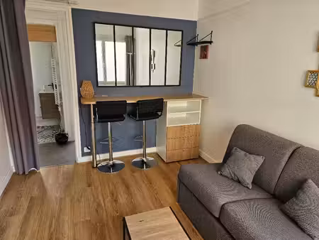 joli studio meublé de 19 m2 à louer courbevoie proche la déf