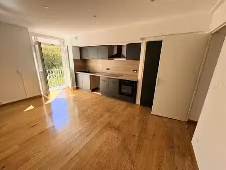 location appartement 4 pièces 141.6 m² à saint-jean-en-royans (26190)  1 090 €