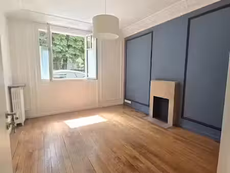location appartement 3 pièces 63.04 m² à paris 16ème (75016)  2 270 €