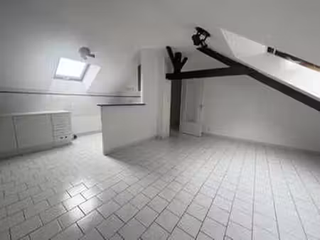 location appartement 2 pièces à angers (49000) : à louer 2 pièces / 31m² angers