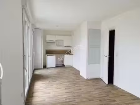 location appartement 2 pièces à saint-nazaire (44600) : à louer 2 pièces / 43m² saint-naza