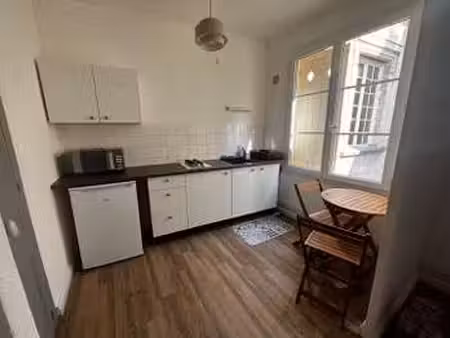 location appartement t1 meublé à saumur (49400) : à louer t1 meublé / 31m² saumur