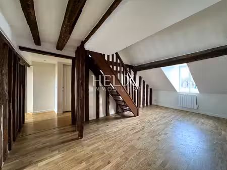 grand appartement atypique 3 pièces place du marché saint germain en laye  château rer a