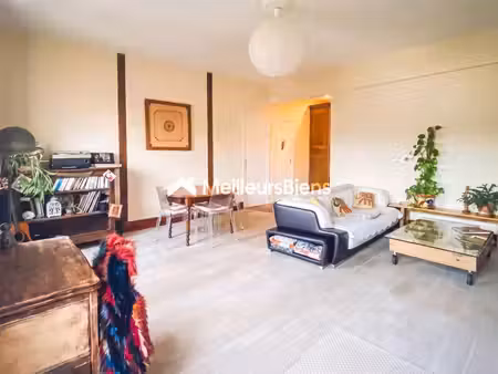 appartement 3 pièces 86 m² avec cave et stationnement